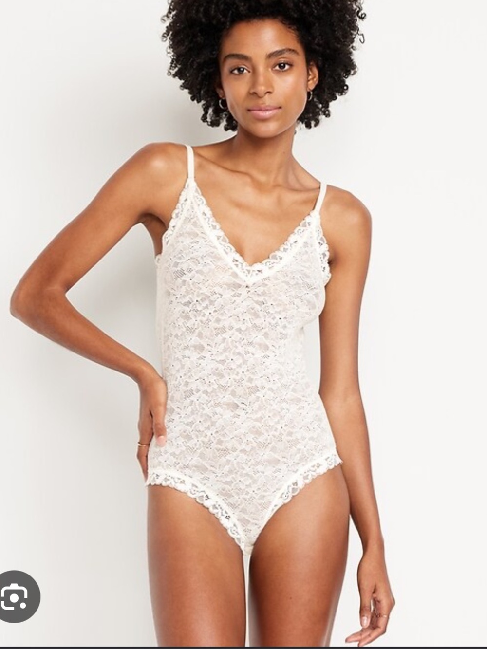 Old Navy Floral Lace V neck Bodysuit in Cream Size Medium Teddy Like New